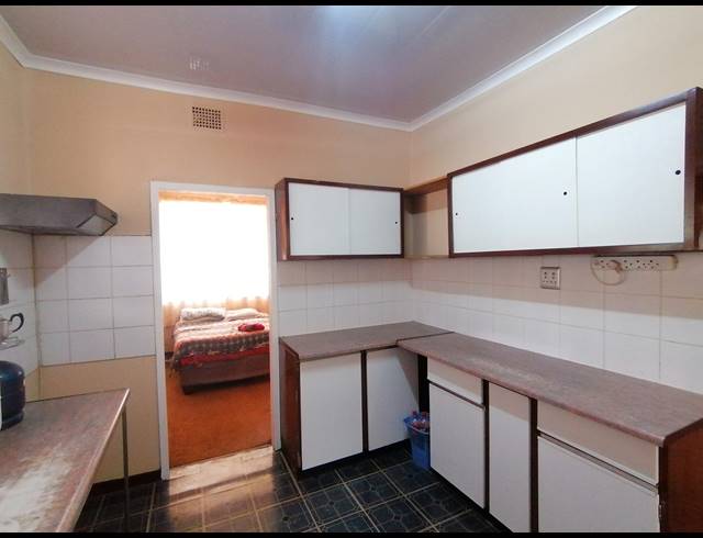 3 BEDROOM FREESTANDING SOLD IN STILFONTEIN EXT 1